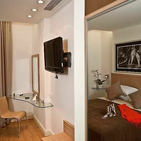 Otel Chic 3*