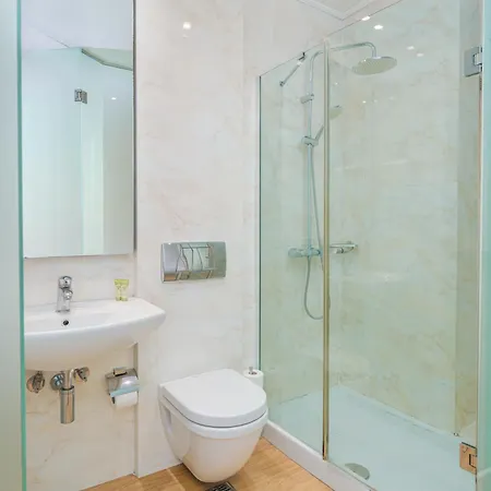 Otel Chic 3*