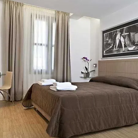 Otel Chic